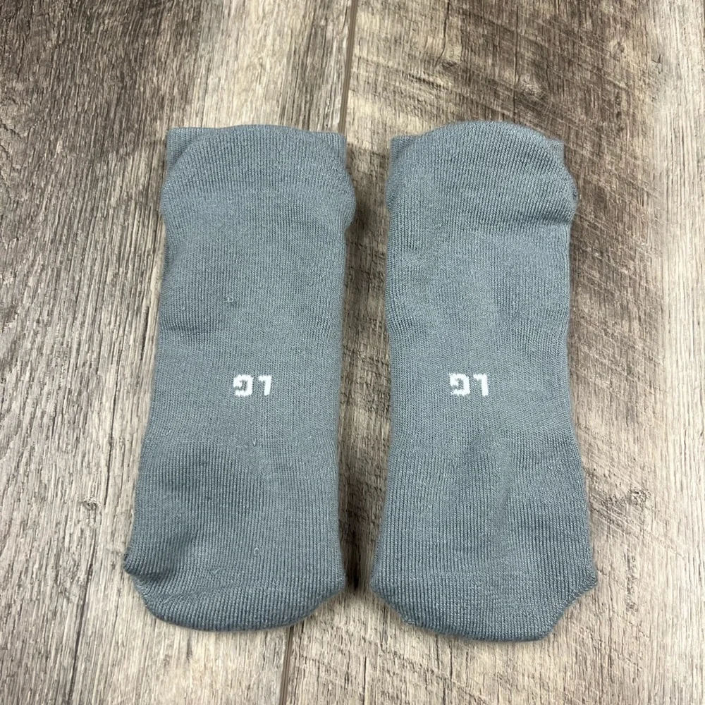 Under Armour size lightly